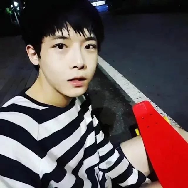 史盛荣翠